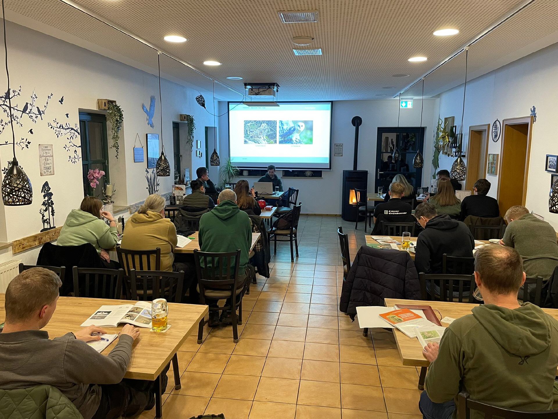 Theorieunterricht in gem&uuml;tlicher Atmosph&auml;re